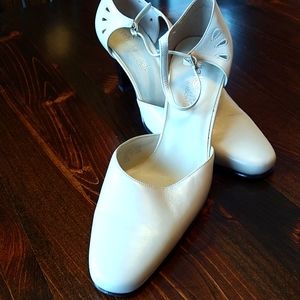 What's What by Arrosoles